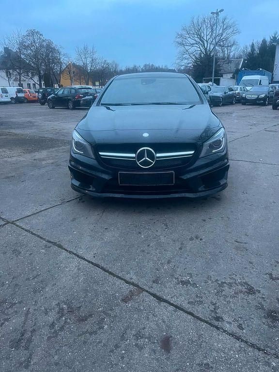 Schwarz Gebraucht 2014 Mercedes CLA45 AMG AMG Limousine | 18.800 € (Teuer) - Bild 1/4