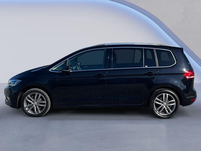 Gebraucht VW Touran 150 PS (110 kW) 2020 Deep black met Van / Kleinbus