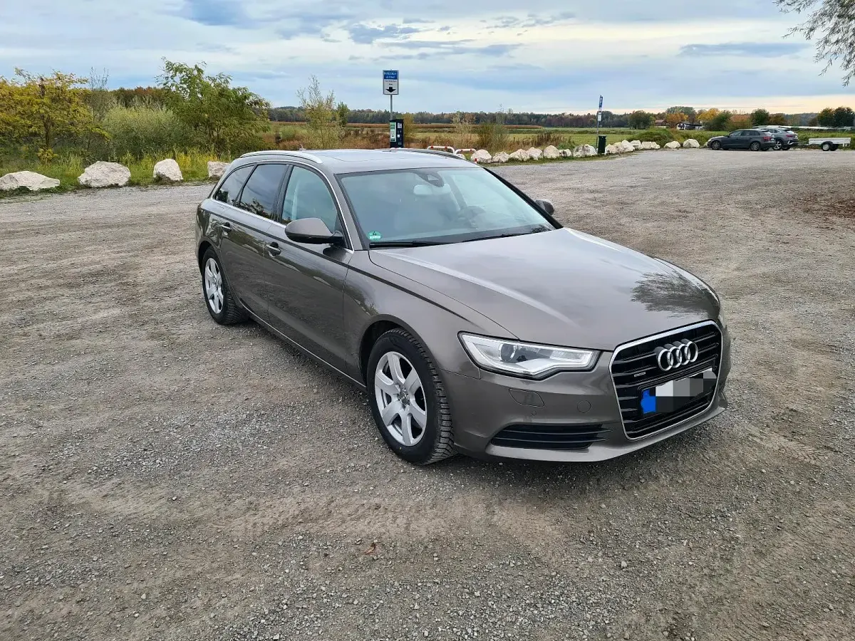 Gebraucht Audi A6 245 PS (180 kW) 2012 Grau Kombi