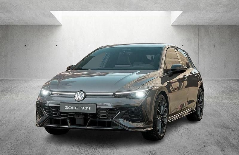 Neu VW Golf VIII GTI Clubsport 300 PS (220 kW) 2025 Grau Limousine