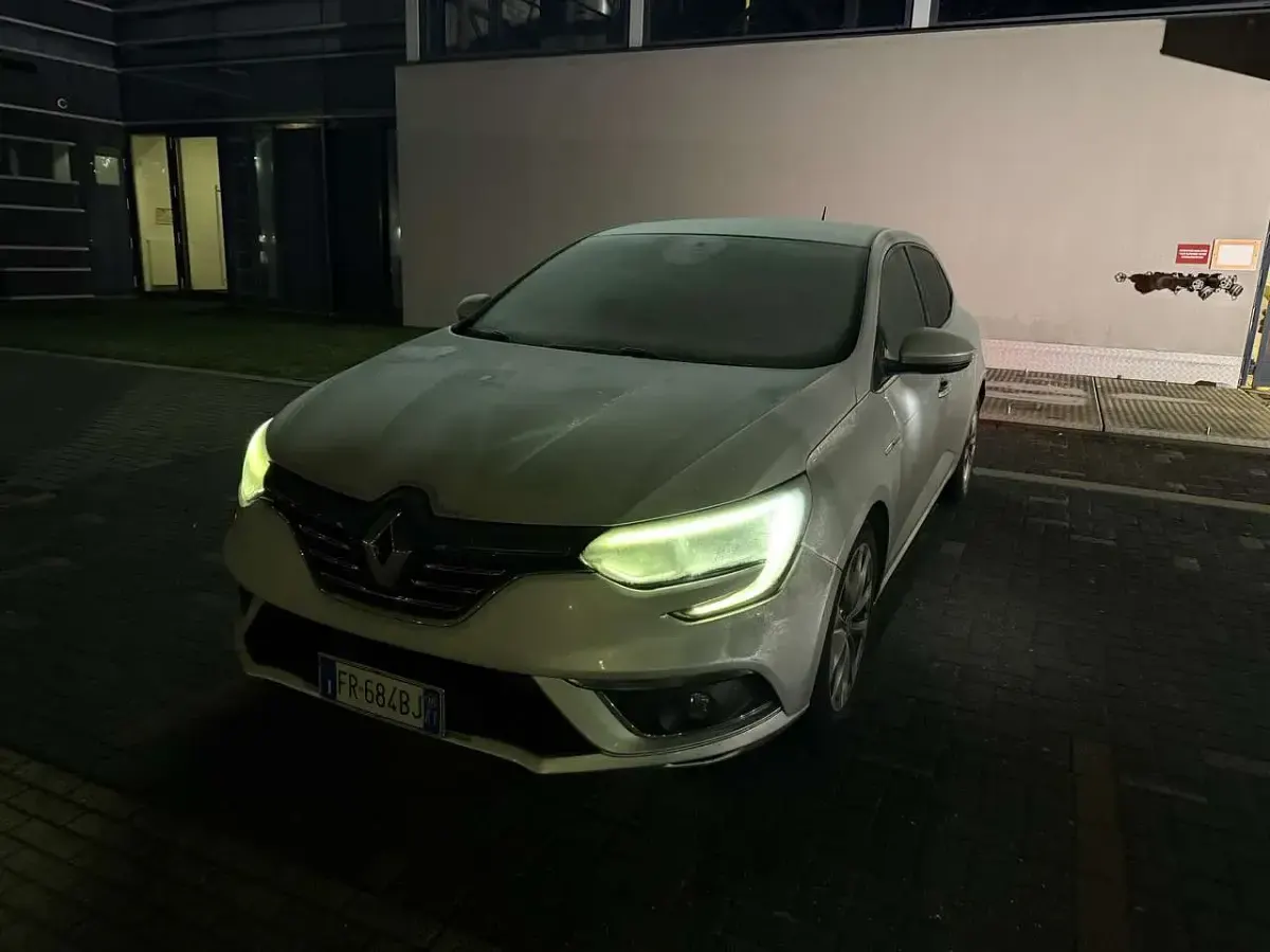 Używany Renault Mégane Intens 110 KM (80 kW) 2018 Sedan/Limuzyna