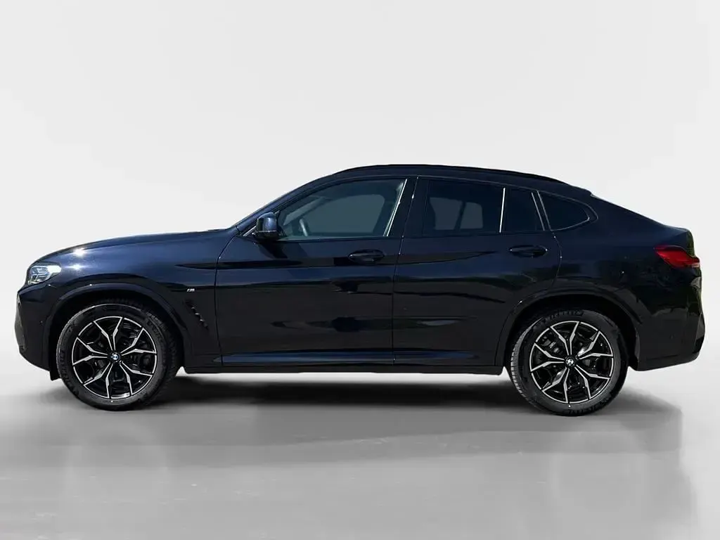 Gebraucht BMW X4 M Sport 184 PS (135 kW) 2025 Schwarz SUV
