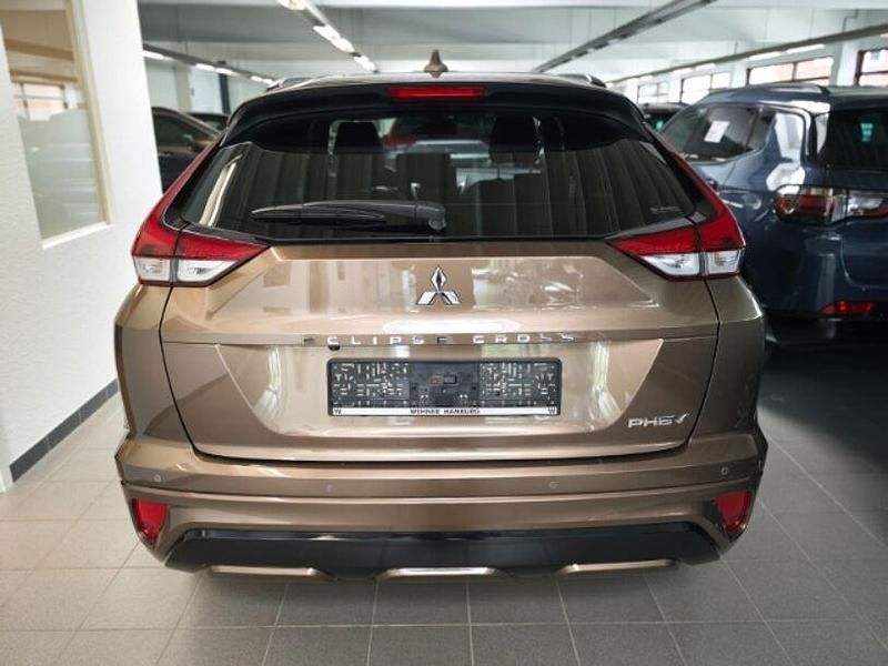Gebraucht Mitsubishi Eclipse Cross Plus 188 PS (138 kW) 2022 Braun SUV