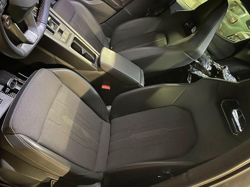 Gebraucht Cupra Leon VZ 300 PS (220 kW) 2023 Grau Limousine