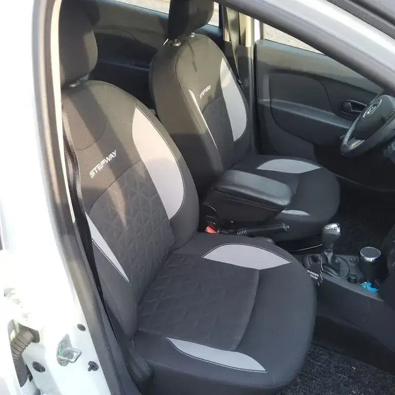 Gebraucht Dacia Sandero Prestige 90 PS (66 kW) 2016 Weiß Limousine