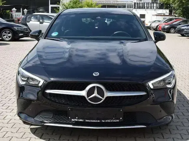 Gebraucht Mercedes CLA180 116 PS (85 kW) 2021 Schwarz Coupé