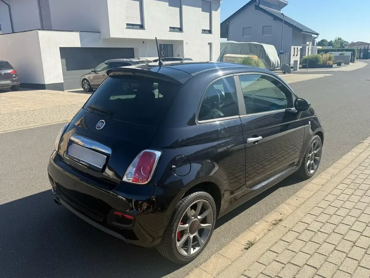 Gebraucht Fiat 500S S 105 PS (77 kW) 2015 Schwarz Kleinwagen