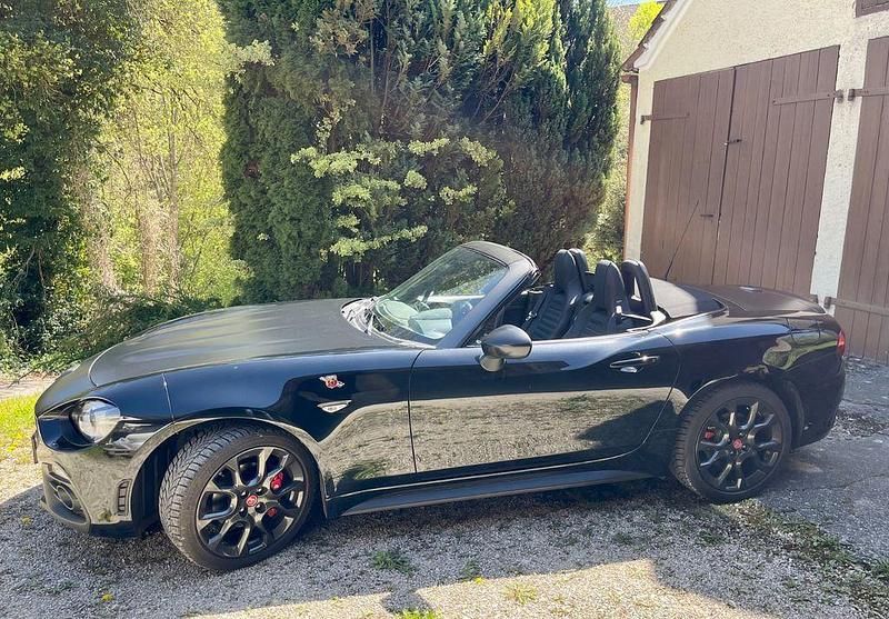Usata Abarth 124 Spider 170 CV (125 kW) 2017 Nero Cabrio