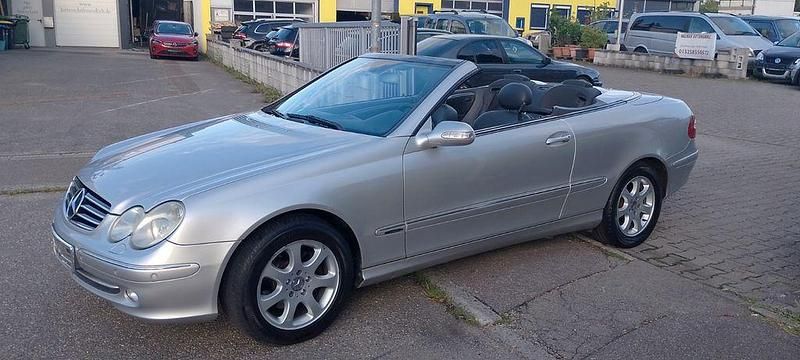 Silber Gebraucht 2004 Mercedes CLK200 Cabrio | 2.950 € (Superpreis) - Bild 1/4
