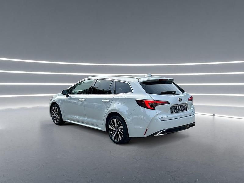 Neu Toyota Corolla 141 PS (103 kW) 2025 Grau Kombi