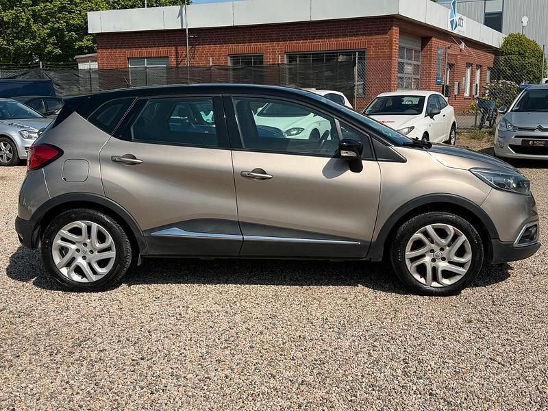 Second-hand Renault Captur 90 CP (66 kW) 2015 Maro SUV