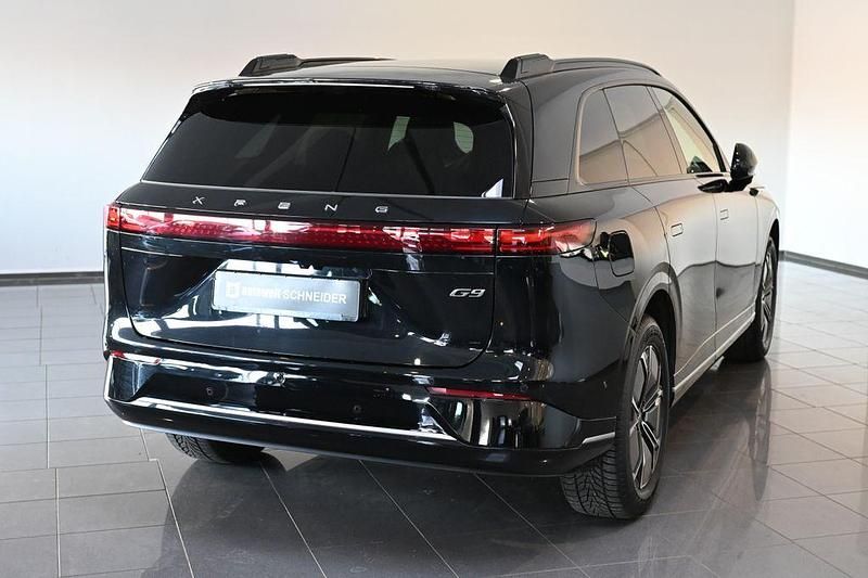 Gebraucht XPENG G9 RWD Standard Range 230 kW (313 PS) 2025 Midnight black metallic SUV