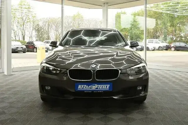 Gebraucht BMW 320 184 PS (135 kW) 2014 Braun Kombi