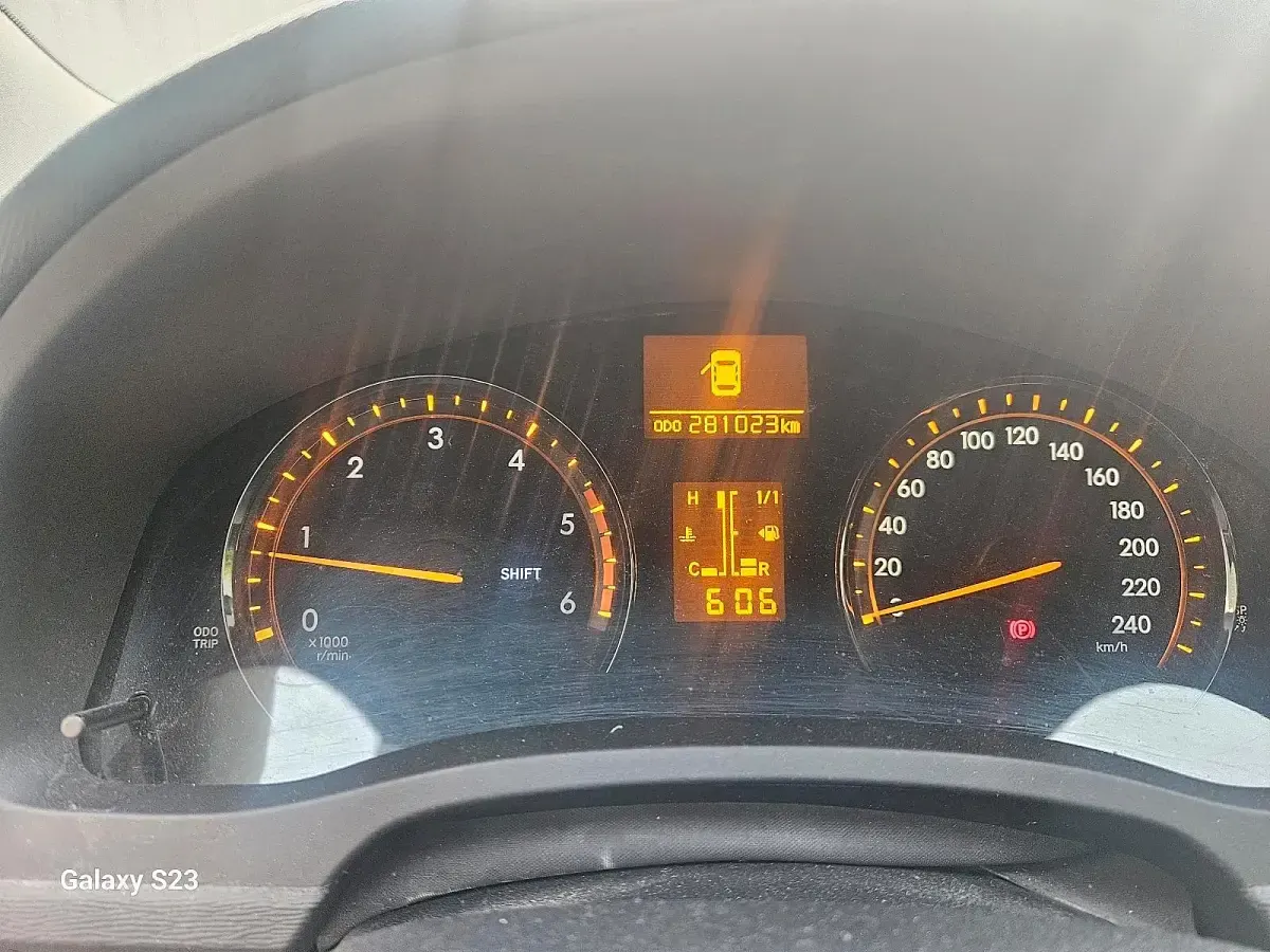 Gebraucht Toyota Avensis T2 150 PS (110 kW) 2011 Rot Kombi