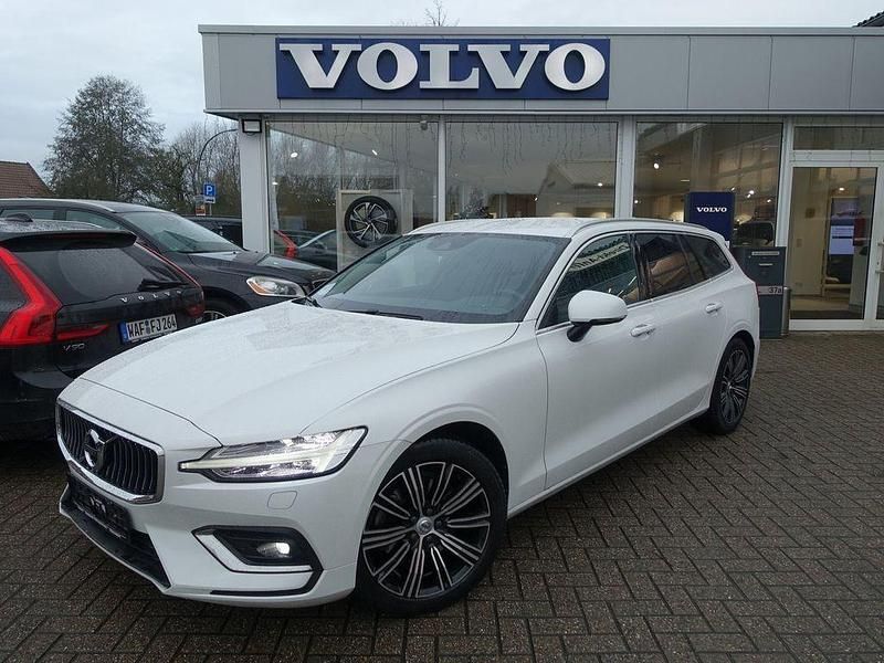 Weiß Gebraucht 2020 Volvo V60 Inscription Kombi | 24.900 € (Etwas zu teuer) - Bild 1/4