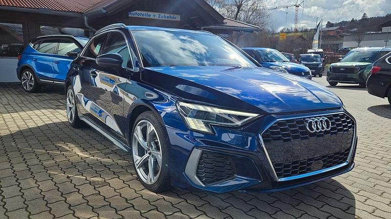 Gebraucht Audi A3 S-Line 116 PS (85 kW) 2020 Blau Limousine