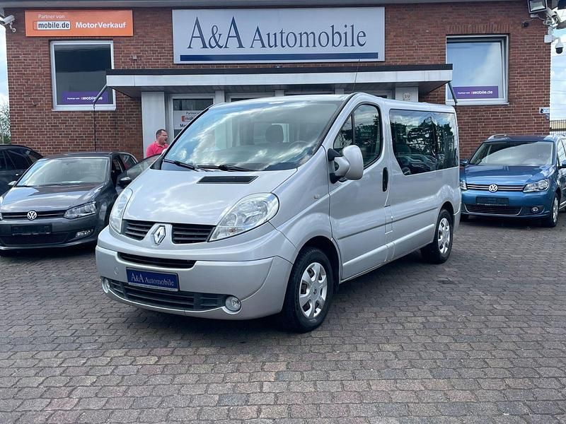 Silber Gebraucht 2012 Renault Trafic Expression Van | 9.990 € (Superpreis) - Bild 1/4