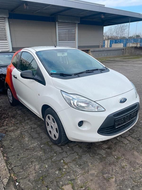 Gebraucht Ford Ka 69 PS (50 kW) 2014 Weiß Kleinwagen