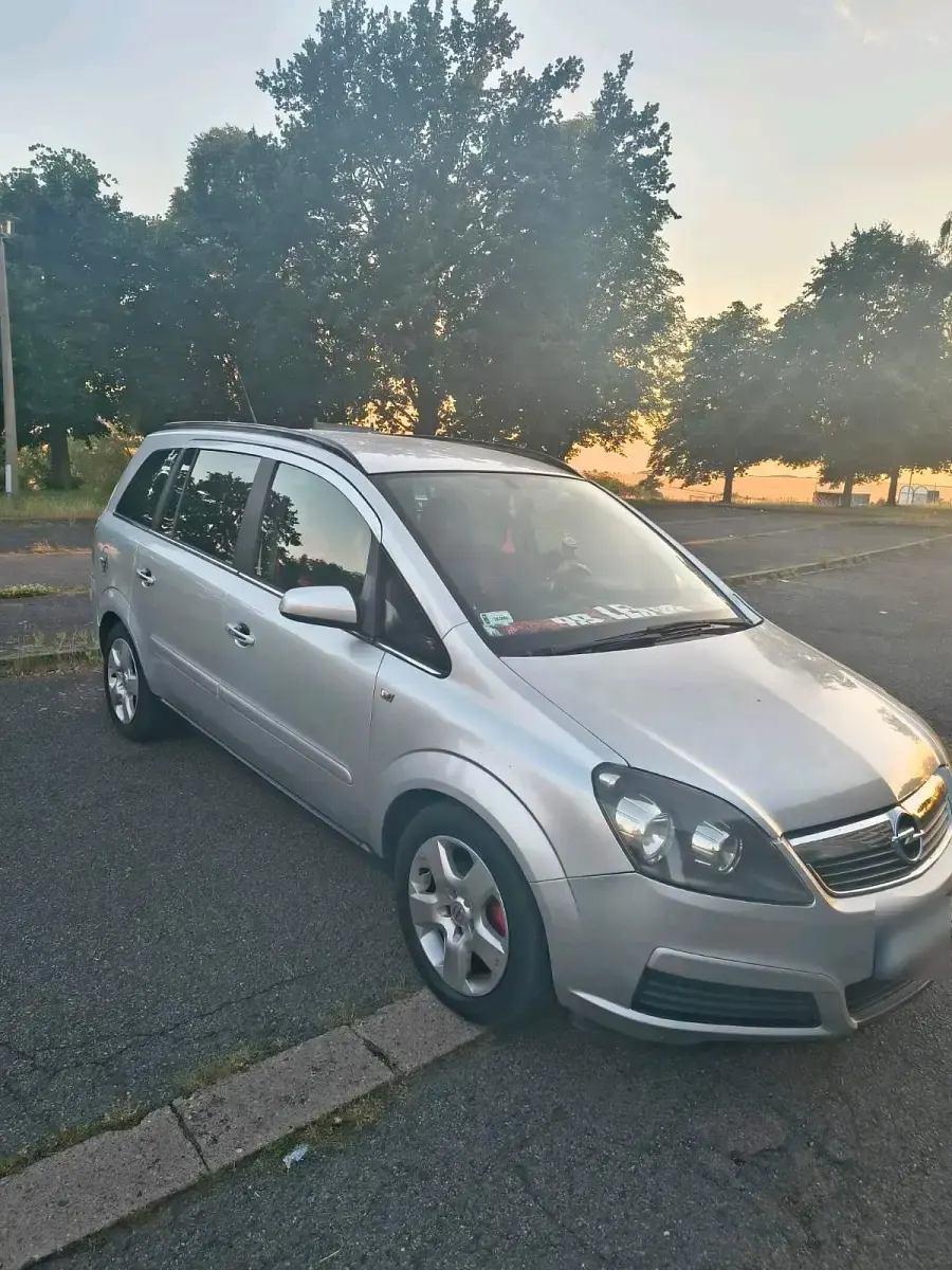 Gebraucht Opel Zafira 140 PS (102 kW) 2006 Grau Van / Kleinbus