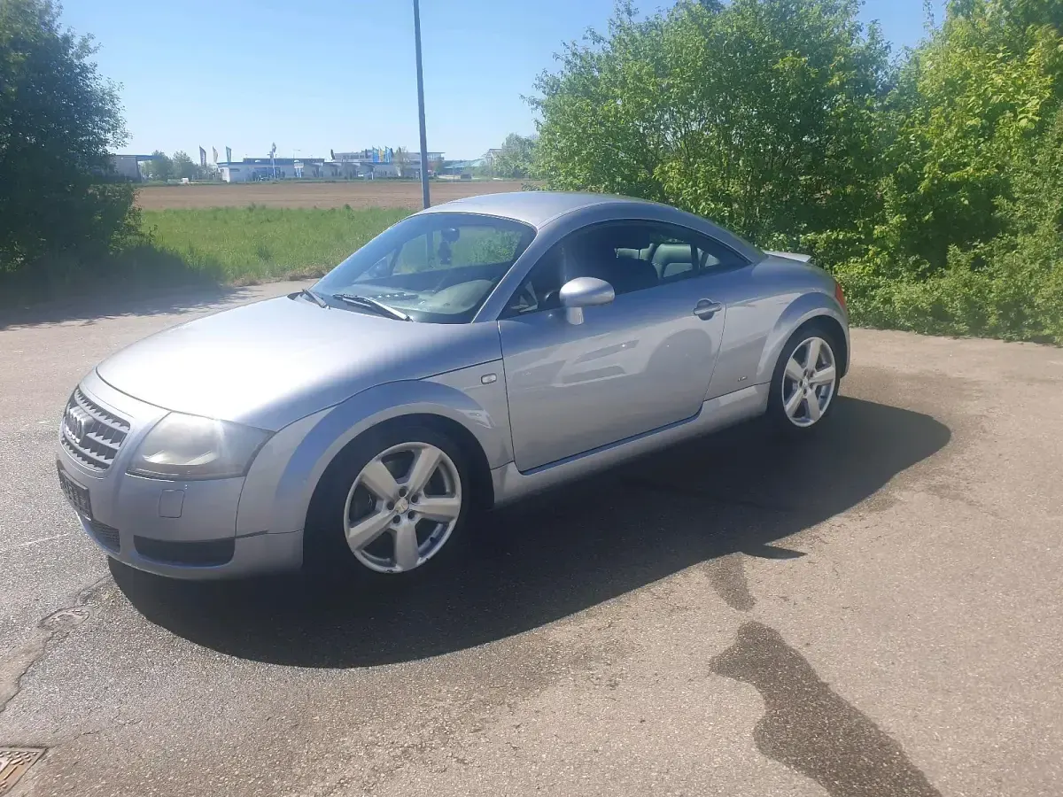 Używany Audi TT S-Line 150 KM (110 kW) 2003 Andere farben Coupe