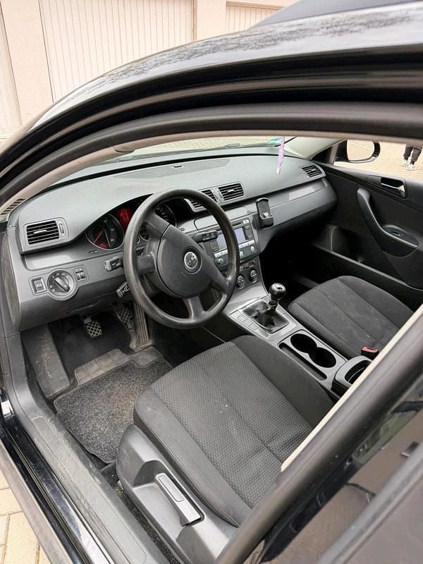 Gebraucht VW Passat 140 PS (102 kW) 2007 Schwarz Kombi