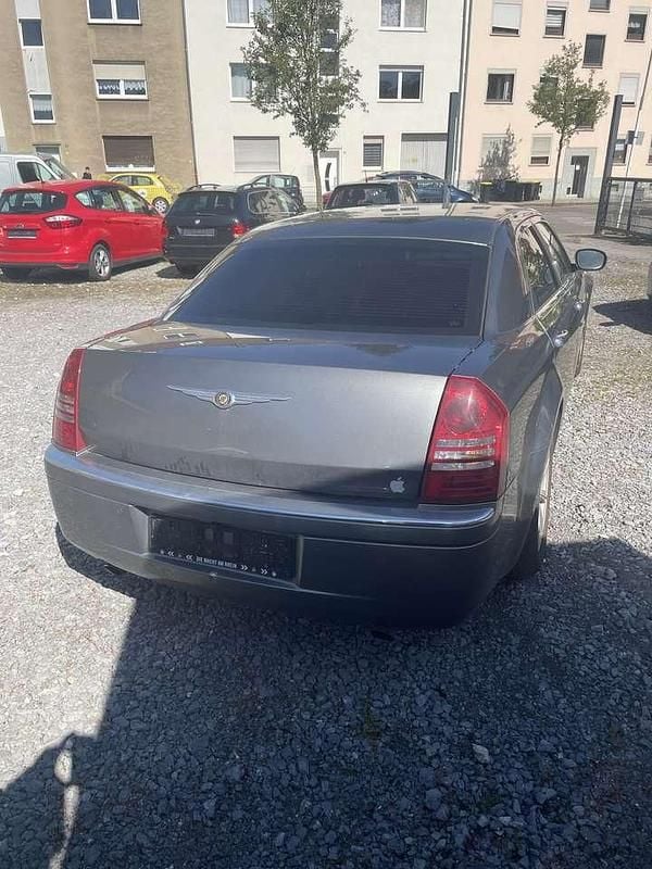 Usado Chrysler 300C 218 CV (160 kW) 2006 Gris Berlina