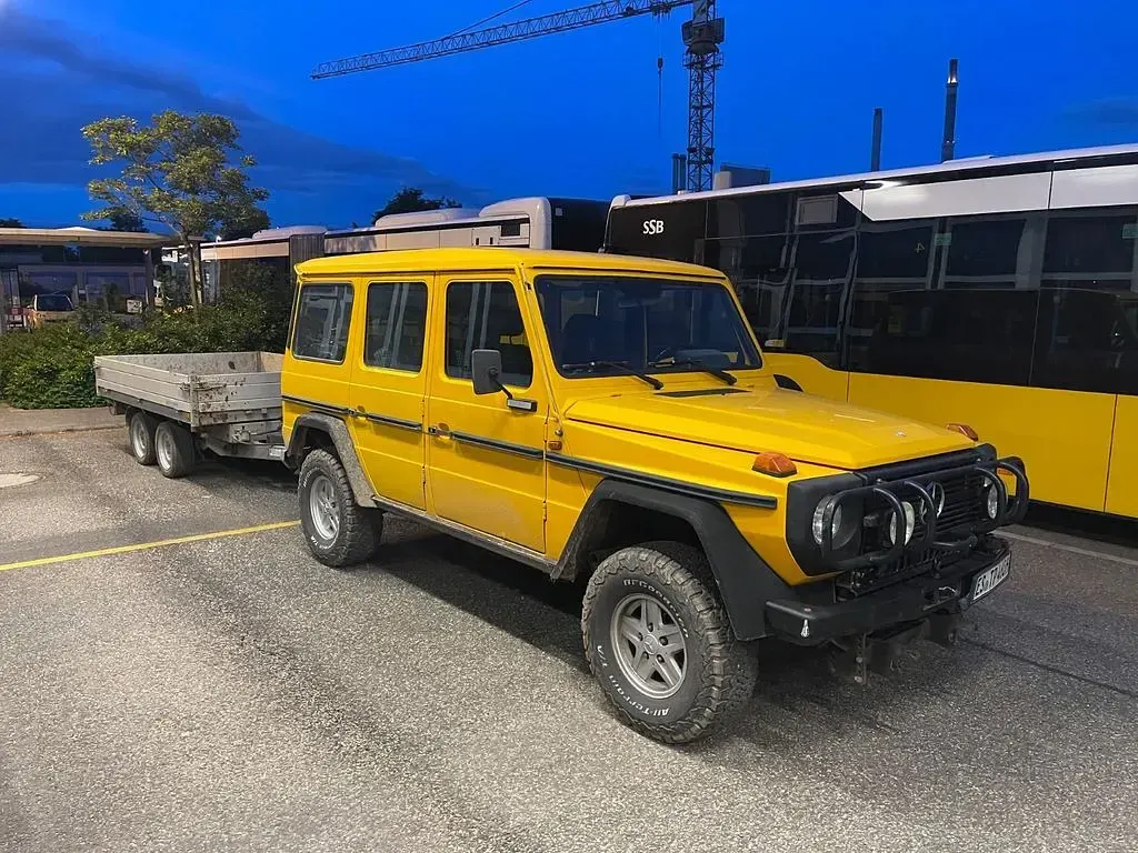Gebraucht Mercedes G230 125 PS (91 kW) 1985 Gelb SUV