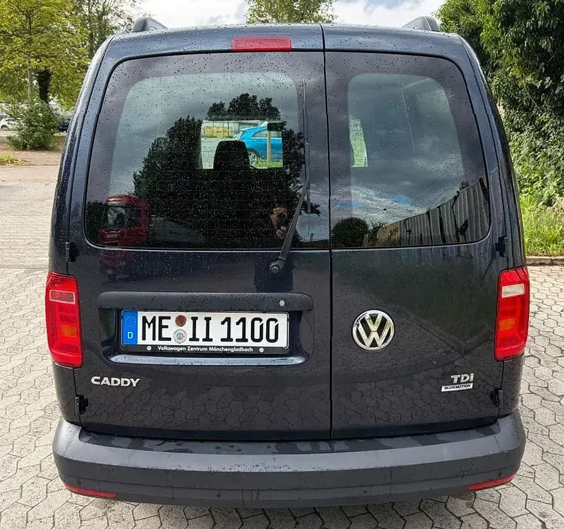Gebraucht VW Caddy 102 PS (75 kW) 2015 Blau Van / Kleinbus