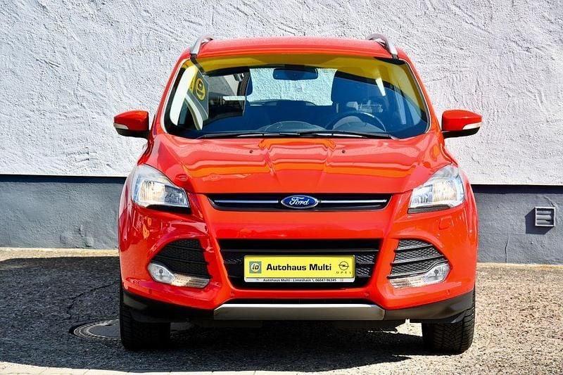 Gebraucht Ford Kuga Trend 150 PS (110 kW) 2015 Race red SUV