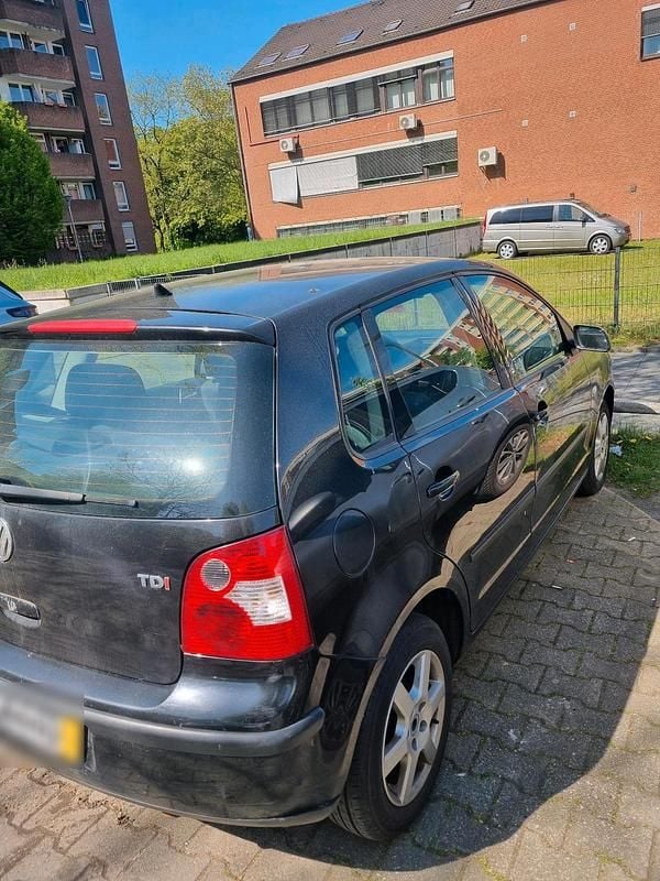 Second-hand VW Polo 100 CP (73 kW) 2004 Negru Hatchback