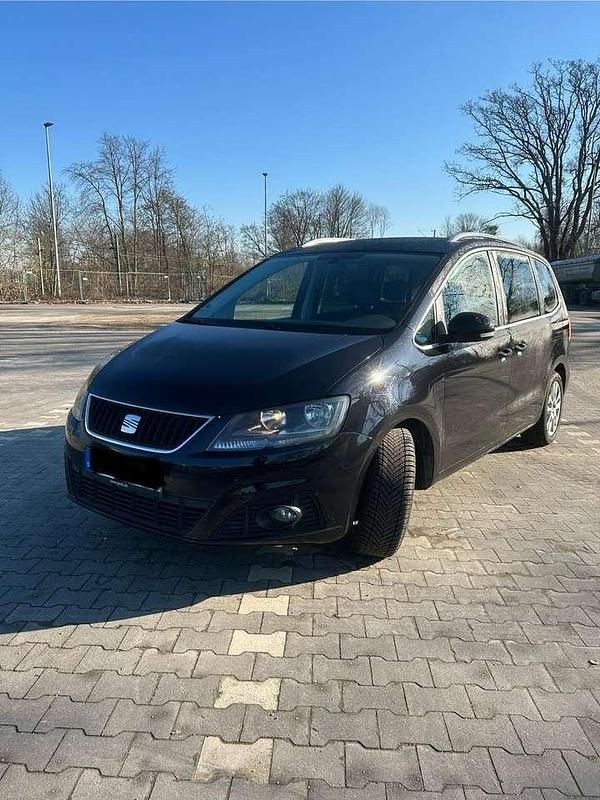 Schwarz Gebraucht 2012 Seat Alhambra Ecomotive Van / Kleinbus | 10.900 € (Fairer Preis) - Bild 1/4