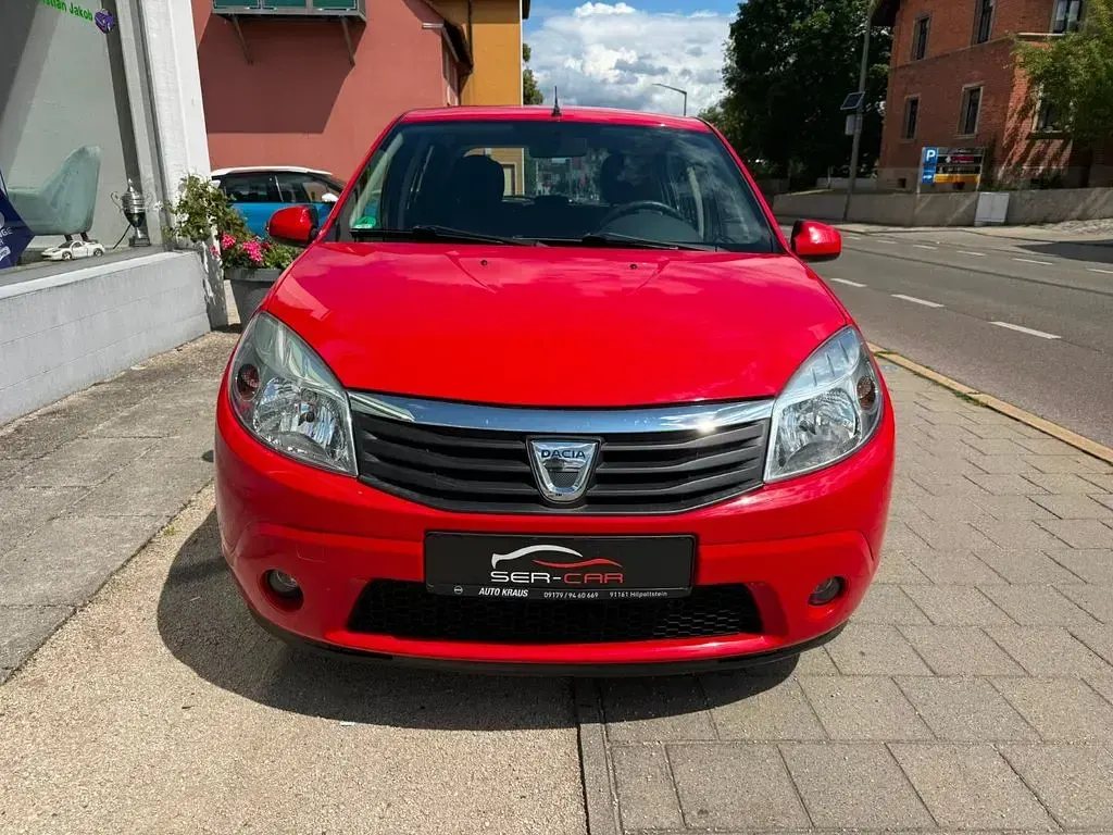 Gebraucht Dacia Sandero Lauréate 75 PS (55 kW) 2012 Rot Limousine