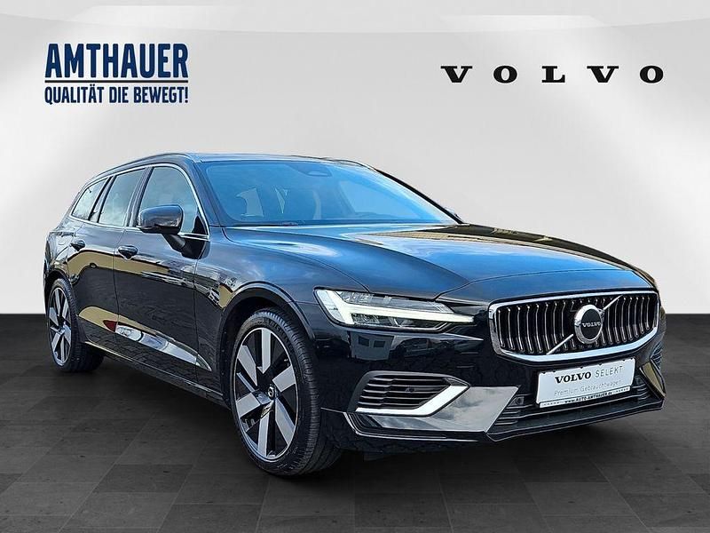 Gebraucht Volvo V60 Plus 398 PS (292 kW) 2025 Schwarz Kombi