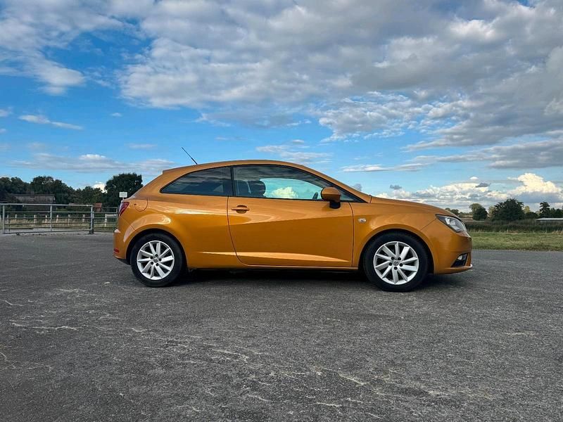 Gebraucht Seat Ibiza 86 PS (63 kW) 2012 Orange Kleinwagen