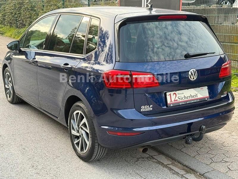 Gebraucht VW Golf Sportsvan Sound 116 PS (85 kW) 2017 Blau Van / Kleinbus