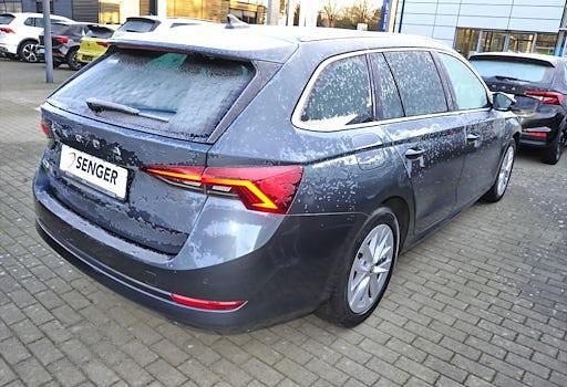 Gebraucht Skoda Octavia Style 150 PS (110 kW) 2022 Grau Limousine