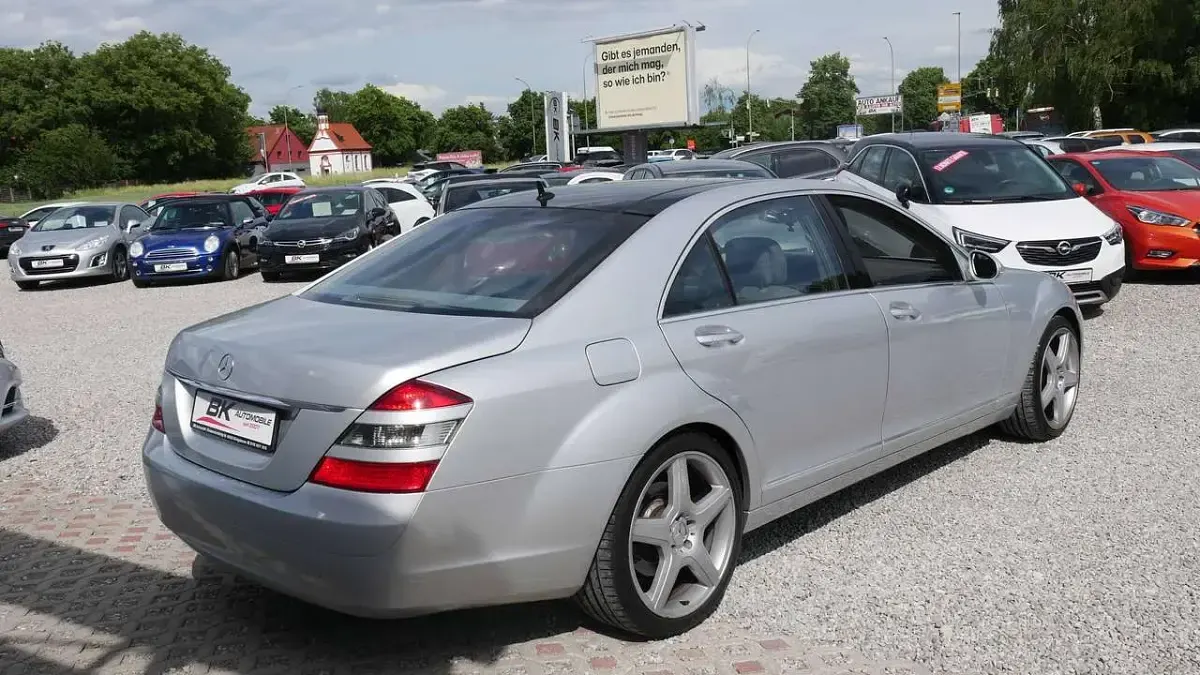 Gebraucht Mercedes S500 387 PS (284 kW) 2006 Iridiumsilber Limousine