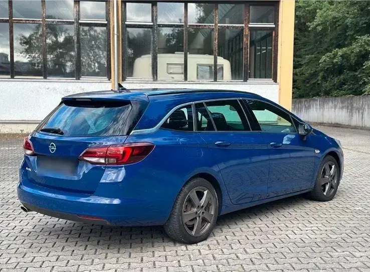 Gebraucht Opel Astra 150 PS (110 kW) 2018 Blau Kombi