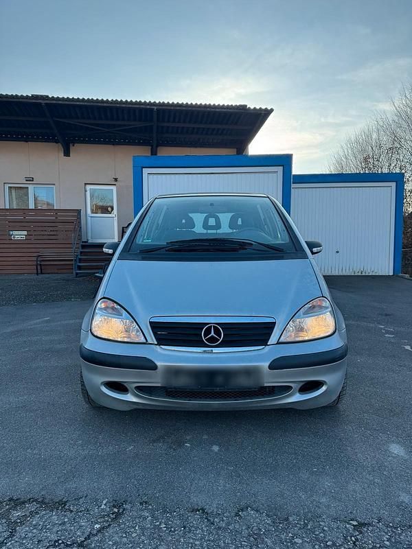 Silber Gebraucht 2003 Mercedes A160 Kleinwagen | 3.200 € (Teuer) - Bild 1/4