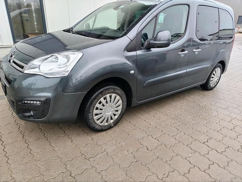 Gebraucht Citroën Berlingo 110 PS (80 kW) 2018 Grau Van / Kleinbus