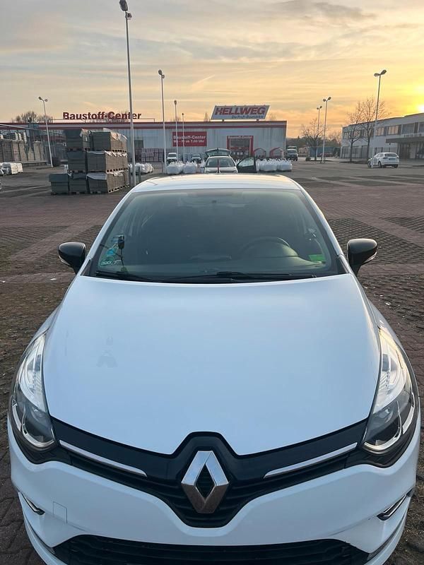 Gebraucht Renault Clio IV 75 PS (55 kW) 2017 Weiß Kleinwagen
