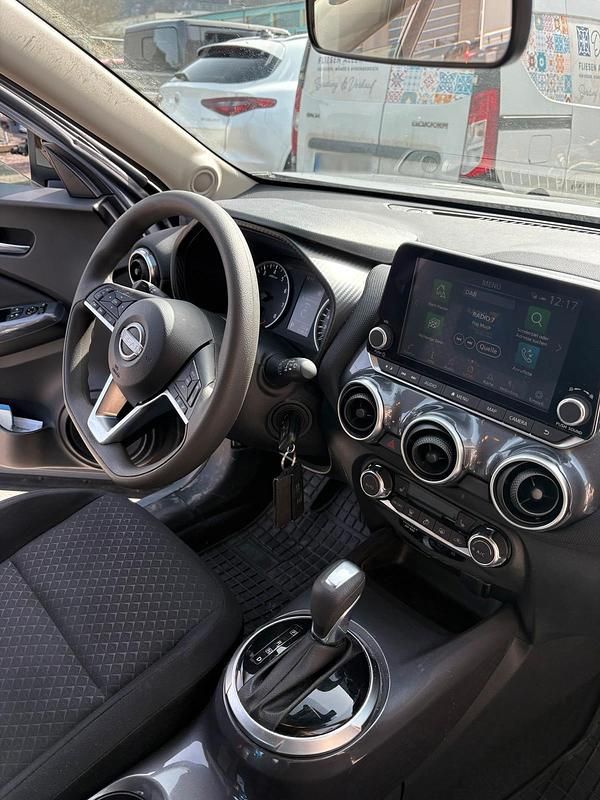 Gebraucht Nissan Juke 114 PS (83 kW) 2024 Grau SUV