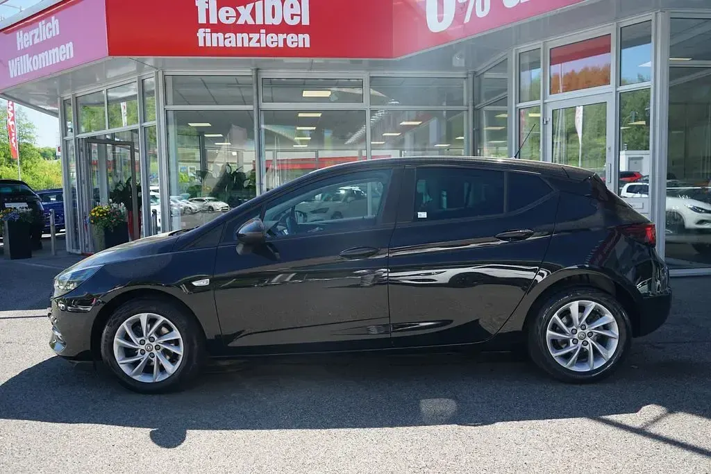 Gebraucht Opel Astra Edition 110 PS (80 kW) 2020 Onyx schwarz metallic Limousine