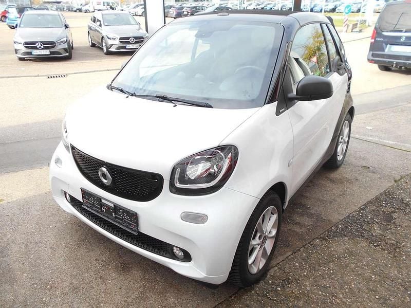 Gebraucht Smart ForTwo Cabrio Passion 71 PS (52 kW) 2019 Weiß Cabrio