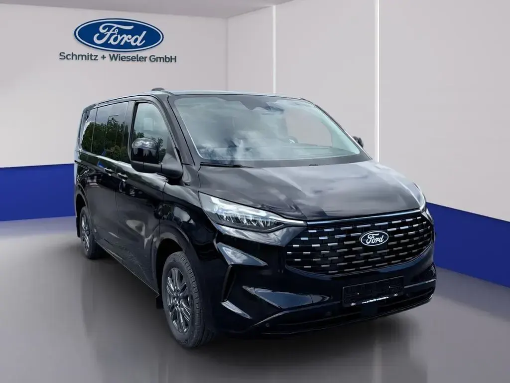 Neu Ford Tourneo Titanium 170 PS (125 kW) 2026 Schwarz Van / Kleinbus