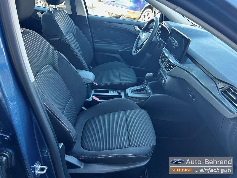 Gebraucht Ford Focus Active 155 PS (114 kW) 2025 Chromablau metallic Limousine