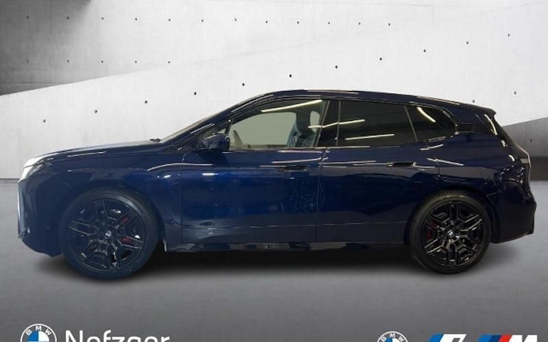Neu BMW iX M Sport 300 kW (408 PS) 2025 Blau SUV