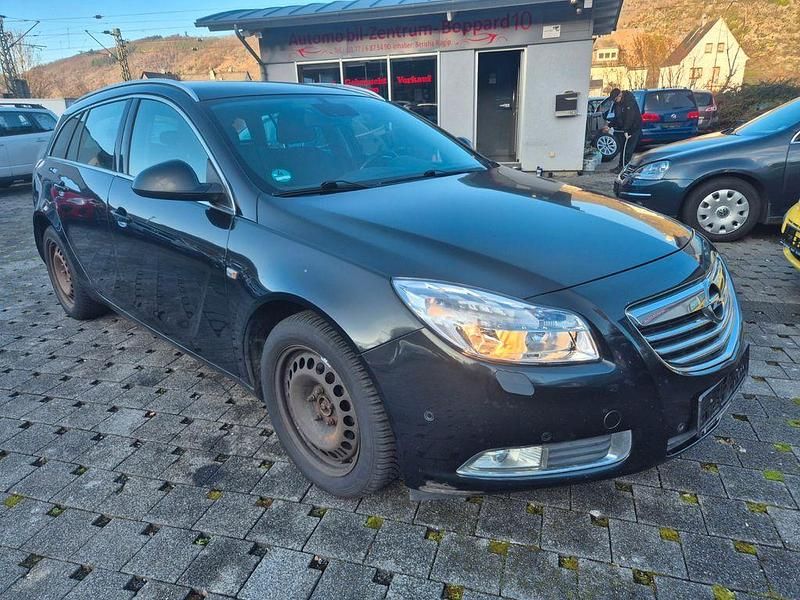 Gebraucht Opel Insignia Edition 131 PS (96 kW) 2010 Schwarz Kombi