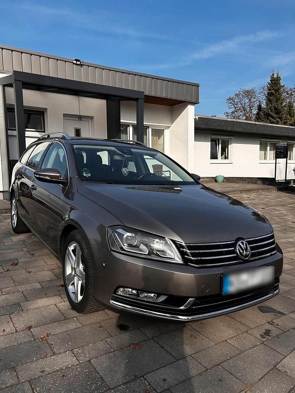 Gebraucht VW Passat 170 PS (125 kW) 2011 Andere farben Kombi