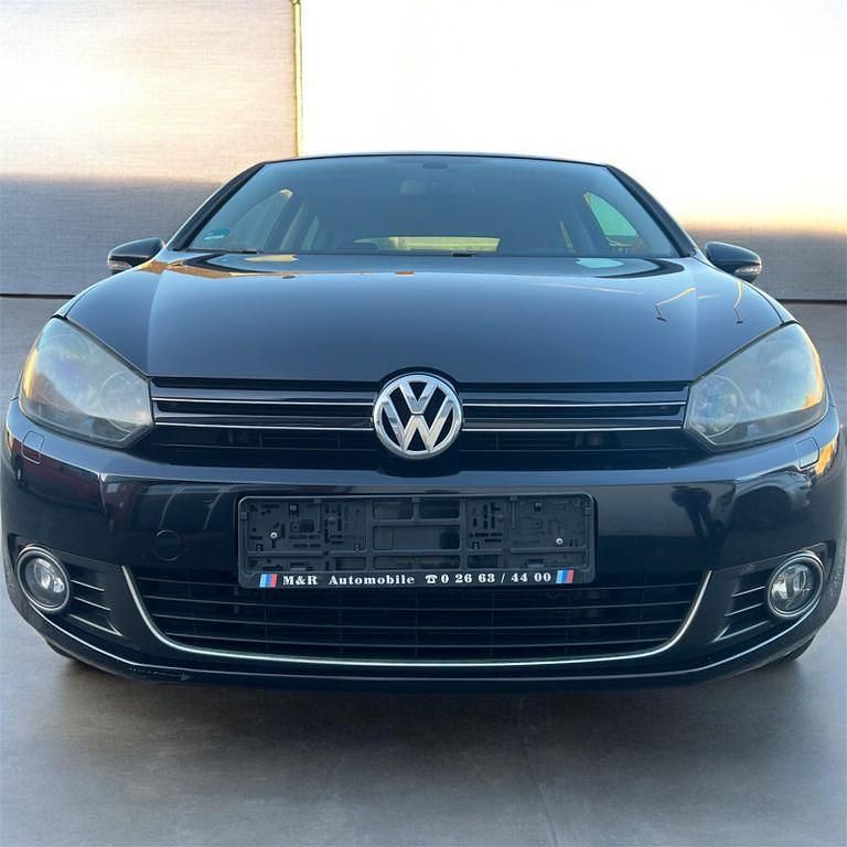 Gebraucht VW Golf VI Style 105 PS (77 kW) 2011 Schwarz Kleinwagen